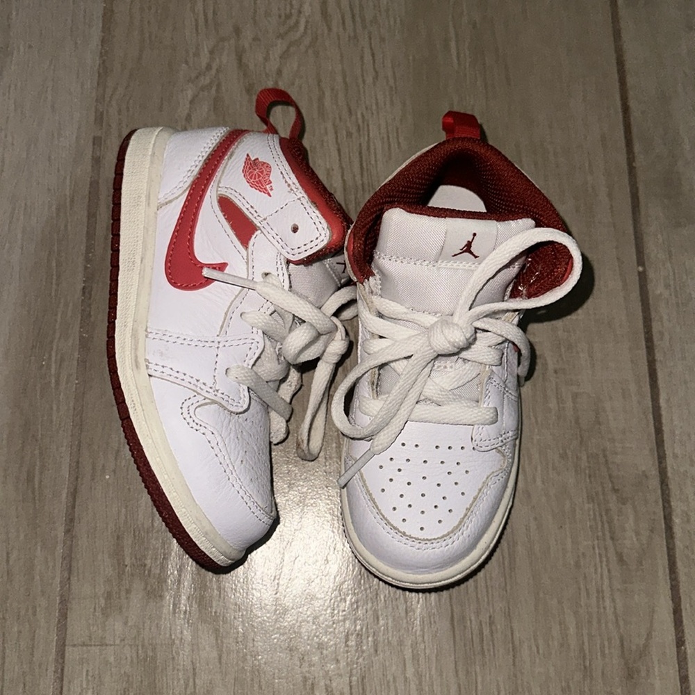 Air Jordan 1 size 9C toddler only worn twice